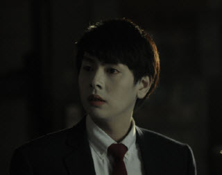 Senior (Runpee) - Horor, Romance dan Misteri Jadi Satu Senior (Runpee) - Horor, Romance dan Misteri Jadi Satu