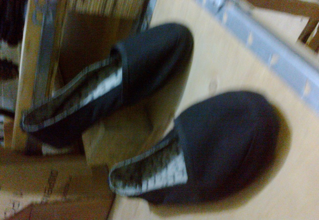 Sepatu buatan KSS yang lagi diuji coba (foto: bamset)