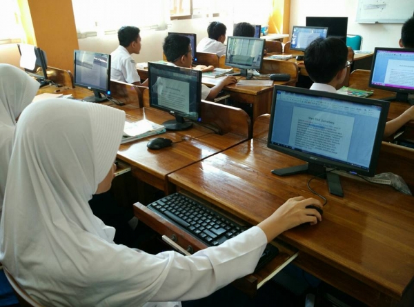 mata pelajaran TIK di sekolah