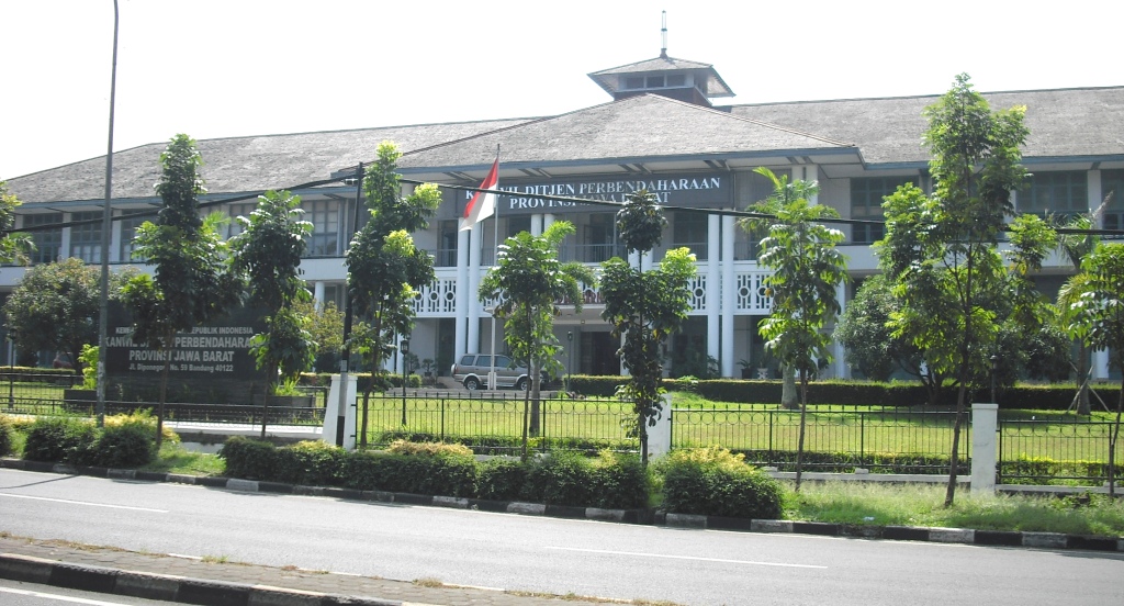 Gedung Dwiwarna Dulu dan Sekarang Halaman 1 Kompasiana com Gedung Dwiwarna Dulu dan Sekarang Halaman 1 Kompasiana com