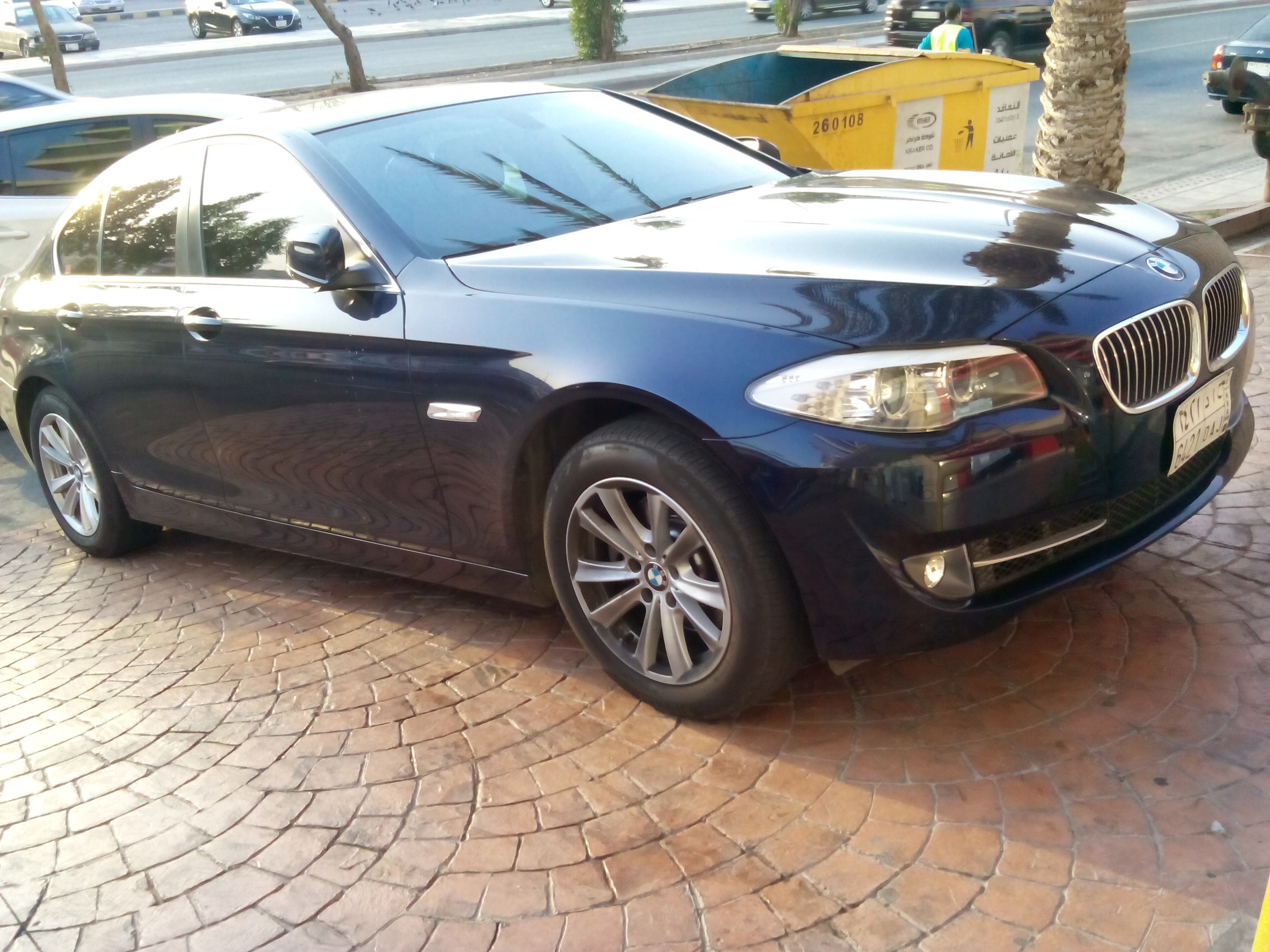 Купить б/у BMW 5 серии VI (F10/F11/F07) 520Li 2.0 AT (184 л.с.) бензин автомат в