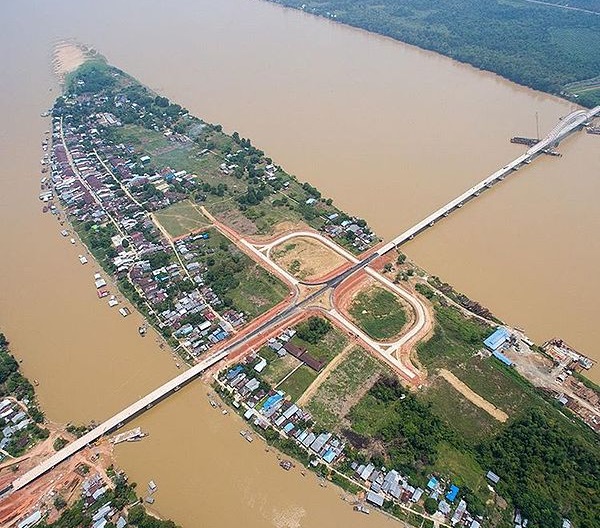 Geliat Jembatan Tayan - Kompasiana.com