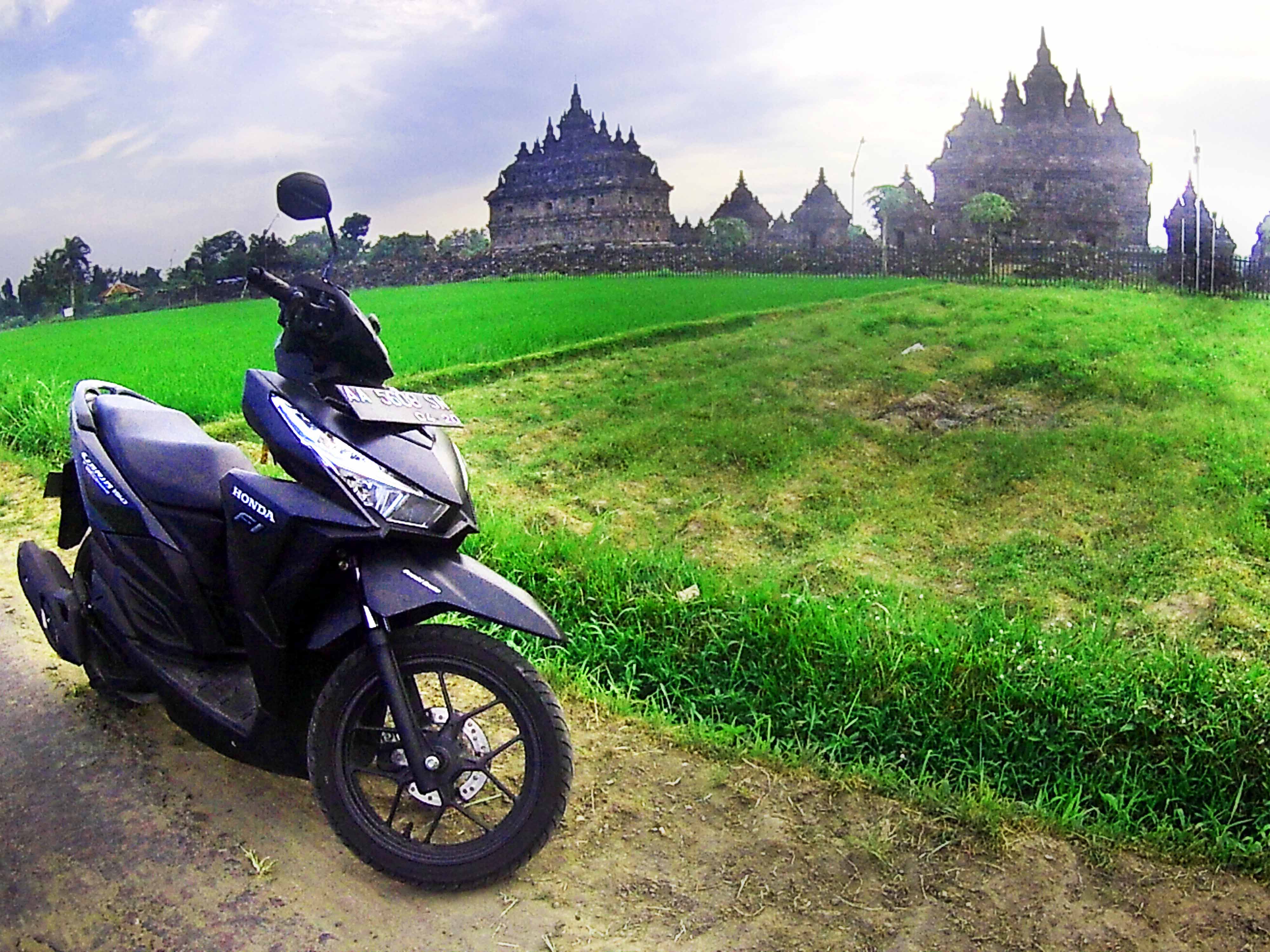 Vario 150 ESP Teman Perjalanan Yang Sangat Bisa Diandalkan Oleh Vario 150 ESP Teman Perjalanan Yang Sangat Bisa Diandalkan Oleh