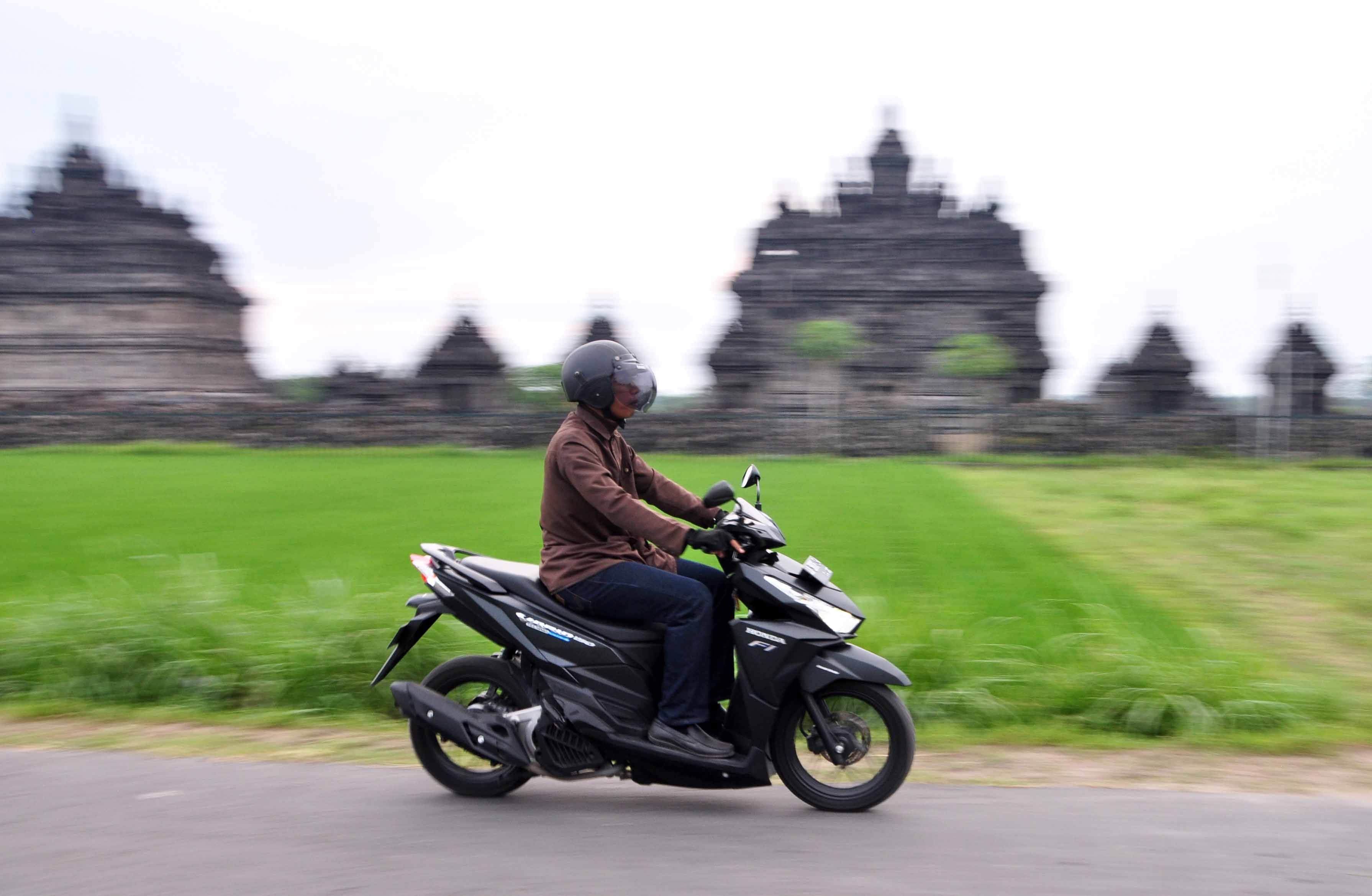 Vario 150 ESP Teman Perjalanan Yang Sangat Bisa Diandalkan Oleh Vario 150 ESP Teman Perjalanan Yang Sangat Bisa Diandalkan Oleh