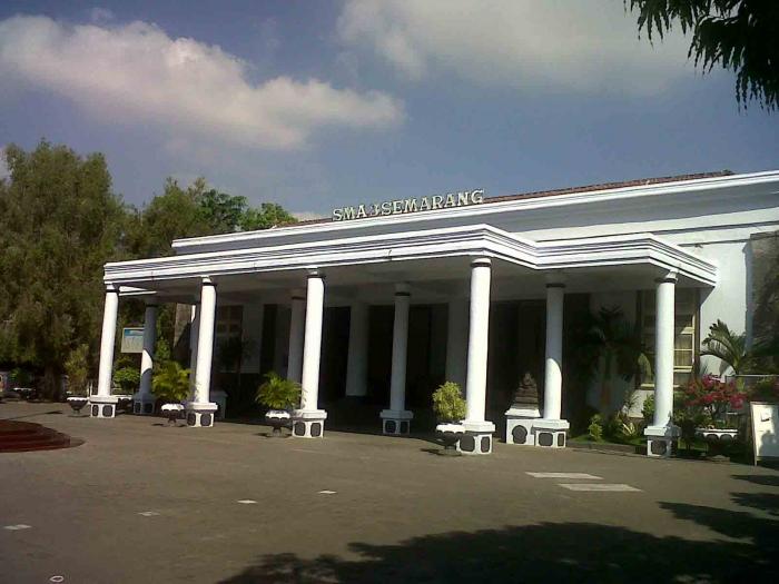 SMAN 3 Semarang (Sumber:kompasiana/S.R Wijaya)