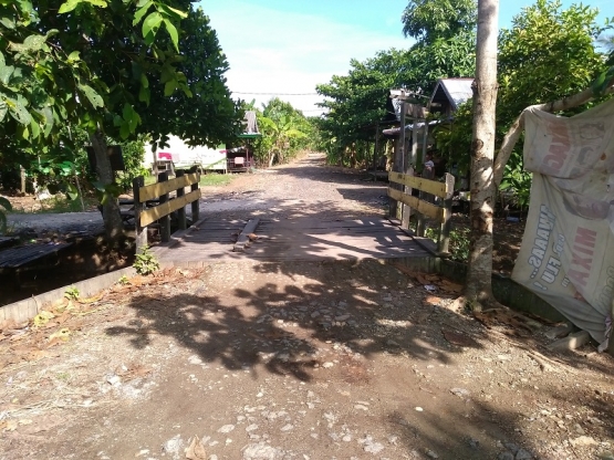 Memasuki kampung Tandipah (Foto : Koleksi Pribadi)
