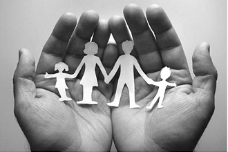 Masa depan keluarga ada di tangan kita. Jadilah sandaran mereka untuk hari ini dan masa depan. | Sumber Gambar: dakwatuna.com