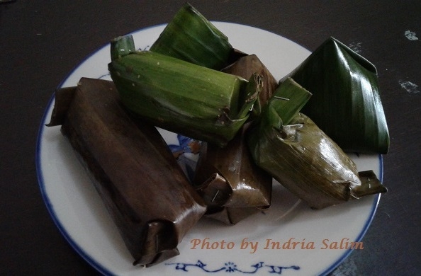 Sarapan lemper, lontong, kue pisang |@Indria Salim