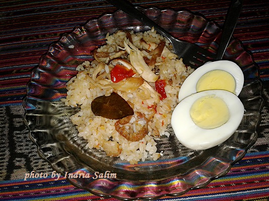 Sarapan khas Indonesia: Nasi Goreng |@Indria Salim