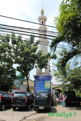 Masjid An Nur di samping Polsek Ciracas