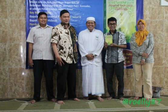 Foto bersama seusai acara