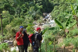 Tracking dari parkiran ke Curug 2