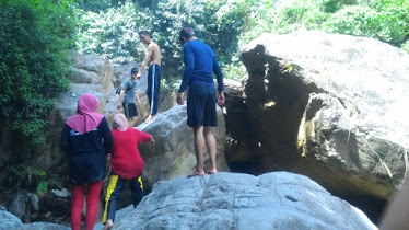 Tracking menuju Curug Barong