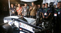 Presiden Joko Widodo Memberikan Respon Positif dan Mendukung produksi massal (sumber gambar: garudauny.com)