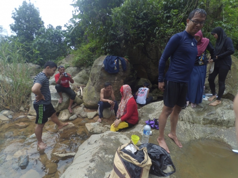 Menyeduh kopi dan teh