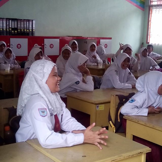 Kegiatan KKI di sebuah sekolah dasar di Padang