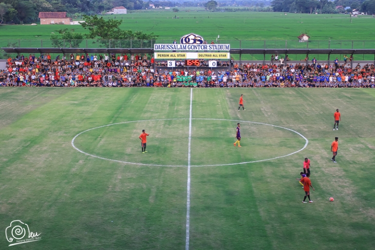 Persik Kediri VS Deltras Sidoharjo di Stadion Darussalam Gontor Ponorogo