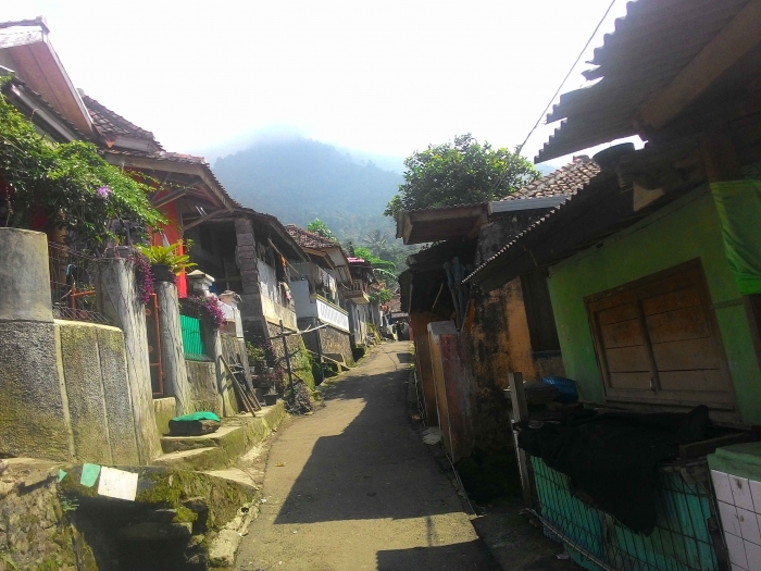 rumah warga yang sangat padat padahal di puncak gunung, dokpri