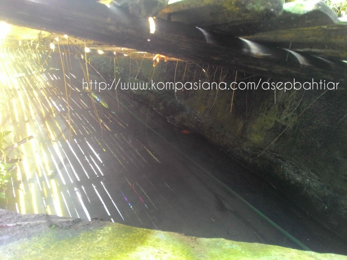 air keramat di belakang mesjid tua (dokpri)
