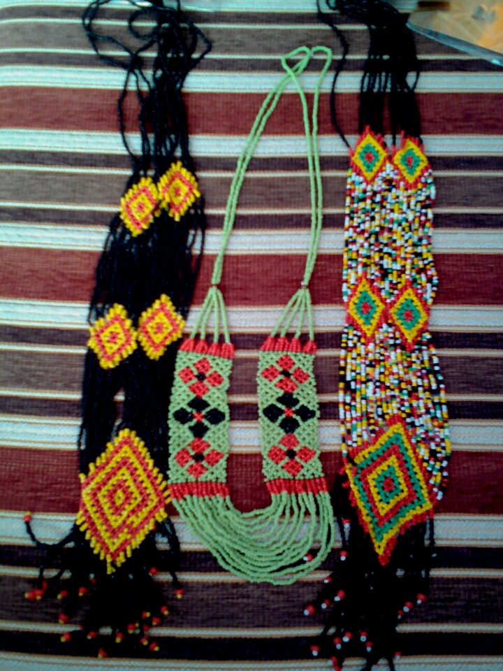 Manik-manik khas Dayak