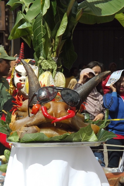 Serunya Festival Rujak Uleg Surabaya Kompasiana Com