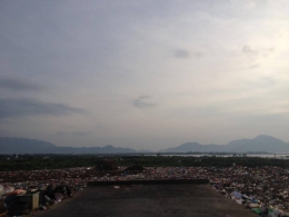 Pemandangan di atas TPA Gampong Jawa