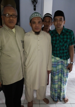 Pose dengan Jamaah Masjid LPMP Sulsel (dok. pri)