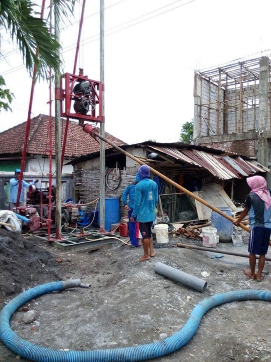 KEGIATAN PUMPING TES (SUMBER : FB SUMARDIONO SETYABUDI)