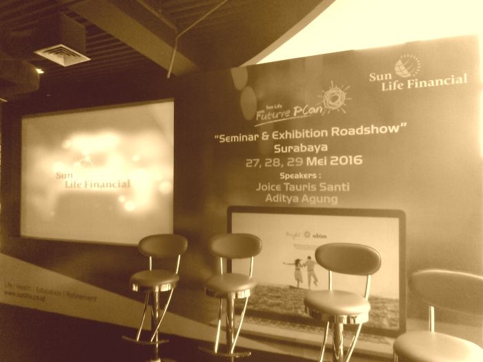 'Panggung' seminar Sun Life Roadshow tersebut