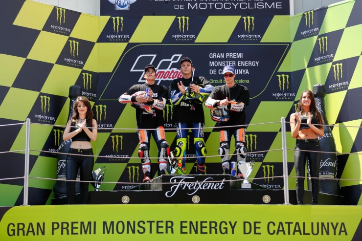 Podium Catalunya dan tribute to Luis Salom (dok.motogp.com)