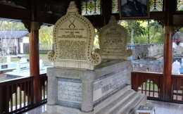 Makam Cut Nya’ Dien di pemakaman keluarga milik yayasan Pangeran Sumedang di Gunung Puyuh. (Dok. Pribadi)