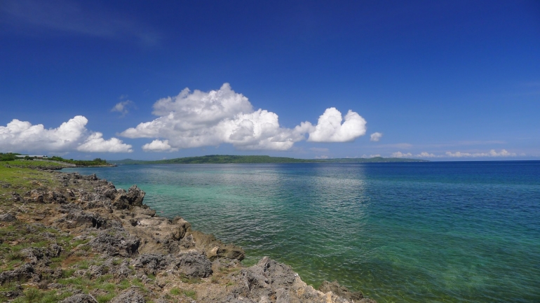 Karang dan laut (hdw)