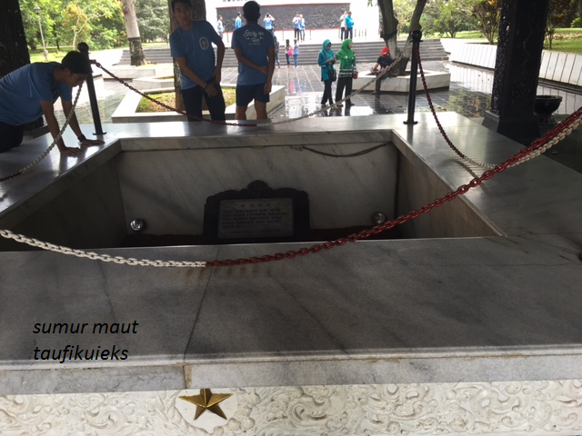 Ziarah Ke Makam Tiga Hari Di Lubang Buaya Halaman All Kompasiana Com