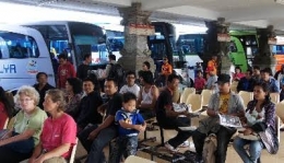 Kedatangan melalui darat dengan jalur bus di Terminal Ubung Denpasar