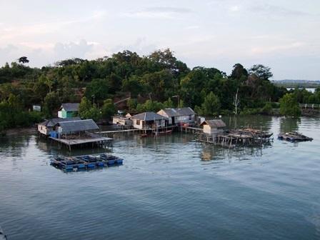 Kampung nelayan Pulau Dompak. Dok. Dizzman