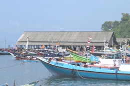 Pelabuhan Sendangbiru (koleksi pribadi)