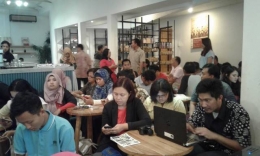 Perserta acara Kompasiana nangkring di Anomalli Cafe Jakarta