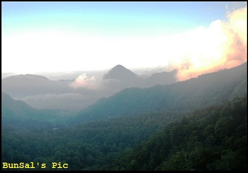 Senja terbaik Pusuk Pass Sembalun di koleksi foto saya. Dokpri