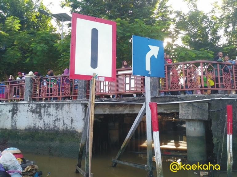 Rambu lalulintas sungai, salah satu program revitalisasi sungai di Banjarmasin