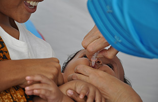Program vaksinasi di Indonesia. Photo: www.searo.who.int