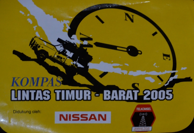 Jelajah Lintas Timur-Barat 2005 Kompas, menyusuri jalan raya dari NTT hingga Sabang, Aceh. Untuk mencermati infrastruktur jalan dan jembatan, dan potensi serta kondisi sosial kemasyarakatan (foto repro: Yurnaldi)