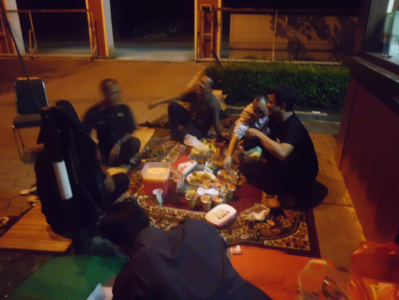 Suasana setelah magriban, foto pribadi