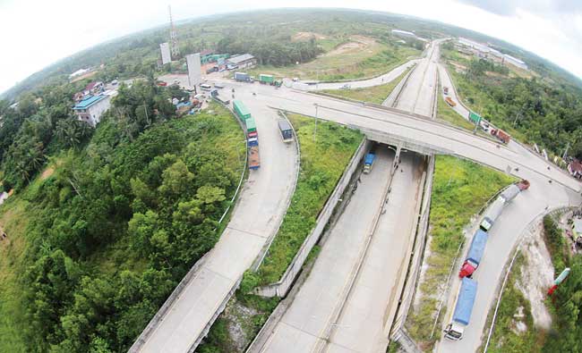 Proyek Jalan Tol Balikpapan - Samarinda -- Sumber: kaltim.prokal.co