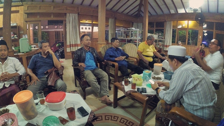 Pertemua pemuka agama yang mencetuskan ide posko bersama