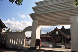 Masjid Pathok Negara, masjid di bawah naungan Kraton Ngayogyakarta yang menyimpan nilai-nilai sejarah dan budaya (dok. pribadi) 
