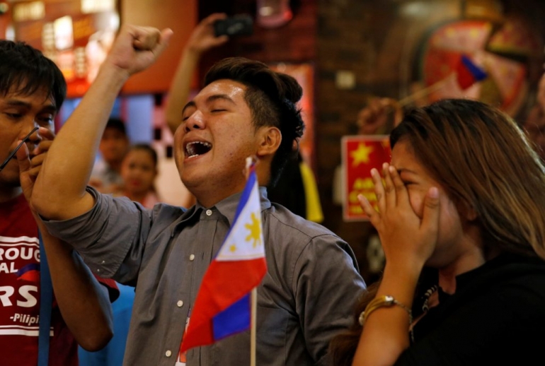 Kemenangan Philipina di pengadilan internasional paling tidak menjadi modal untuk melakukan negosiasi damai dengan China. Sumber: www.pbs.org