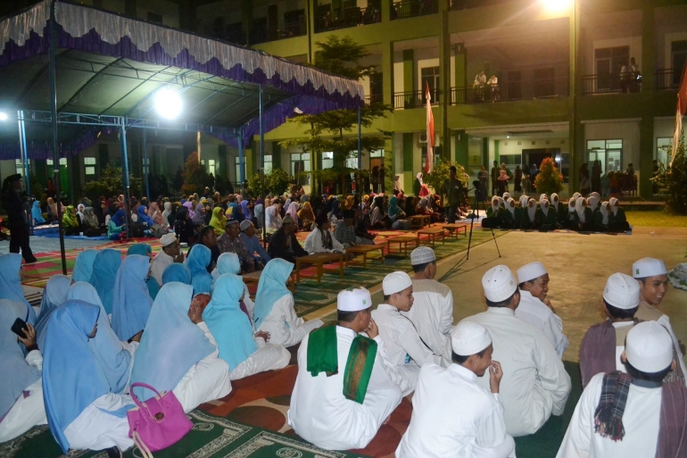 pesantren-mahasiswa-iain-samarinda-5-5785cdab6823bd9704cb44fb.jpg