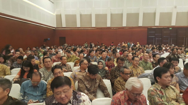 Para Peserta dari Berbagai Asosiasi Hadir diantaranya IAI Jatim (Koleksi Pribadi)