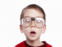 https://aaronleitch.files.wordpress.com/2014/04/kid-with-big-glasses.jpg