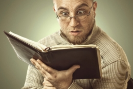 Confused Man Reading - ilustrasi: timeshighereducation.com